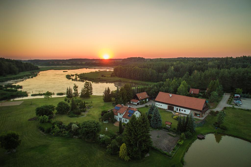 Warminska Winnica Барчево Экстерьер фото